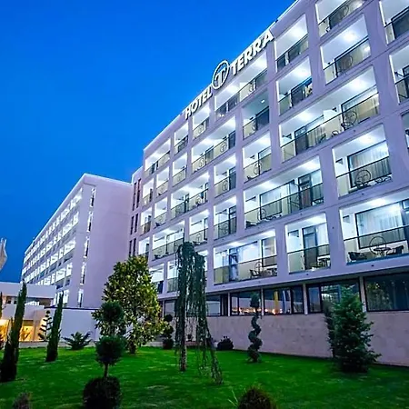 Terra 호텔 4*